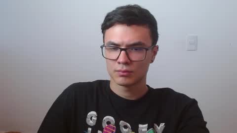 Snapshot of taurus4k chatting on 3, 3, 2025 taurus4k online show from 3, 3, 2025