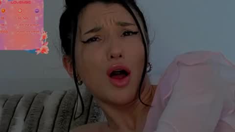 TayaKayan online show from 10, 2, 2025