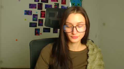 Snapshot of tayavibe chatting on 4, 2, 2026 Taya online show from 4, 2, 2026