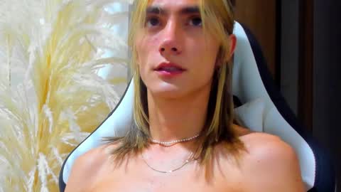 Snapshot of tayler_swift1 chatting on 30, 10, 2025 tayler_swift1 online show from 30, 10, 2025