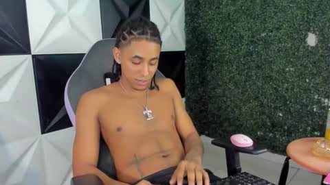 Taylor online show from 8, 4, 2026