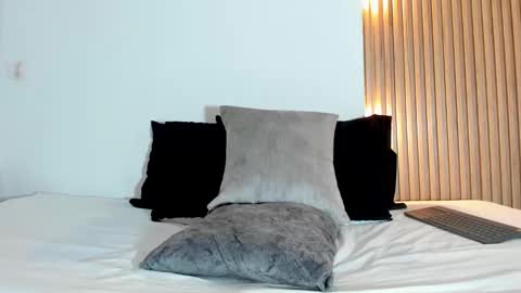 Taylor online show from 11, 9, 2025