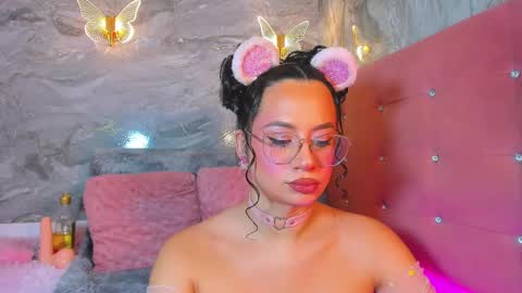 Taylor Sanz online show from 11, 10, 2025