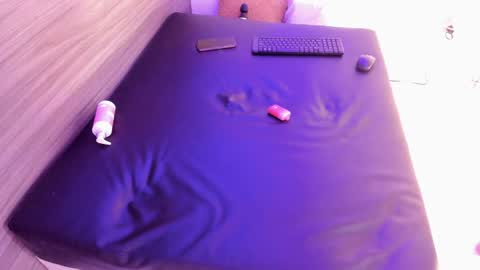 Taylor  online show from 20, 1, 2025