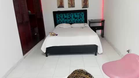 taylorslims online show from 20, 2, 2025