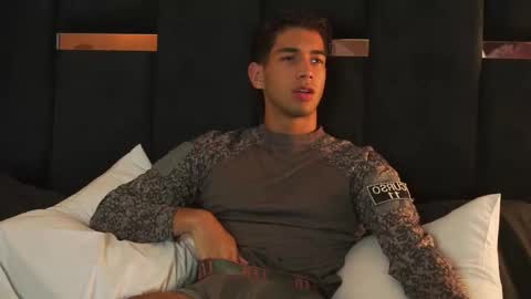 taylorsmiths_ online show from 14, 12, 2025