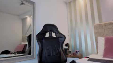 tayra online show from 1, 2, 2026