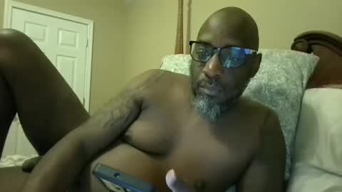 Snapshot of tchsul chatting on 11, 11, 2025 TOUCH online show from 11, 11, 2025