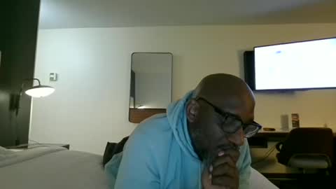 Snapshot of tchsul chatting on 5, 12, 2025 TOUCH online show from 5, 12, 2025