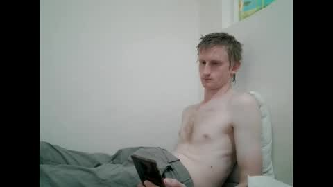 Snapshot of tcute0 chatting on 17, 4, 2026 tcute0 online show from 17, 4, 2026
