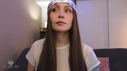 Snapshot of te_para_dos chatting on 22, 10, 2025 Leo and Luna online show from 22, 10, 2025