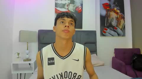 Team Twinks online show from 3, 11, 2025