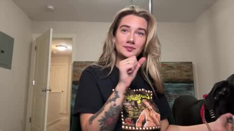 Katy online show from 11, 10, 2025