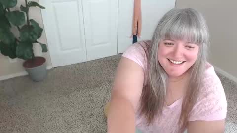 Snapshot of teases chatting on 8, 10, 2025 teases online show from 8, 10, 2025