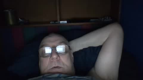 Snapshot of tebb61 chatting on 7, 10, 2025 Mark online show from 7, 10, 2025