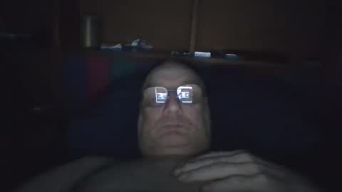 Snapshot of tebb61 chatting on 17, 10, 2025 Mark online show from 17, 10, 2025