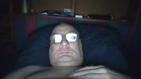 Snapshot of tebb61 chatting on 22, 10, 2025 Mark online show from 22, 10, 2025