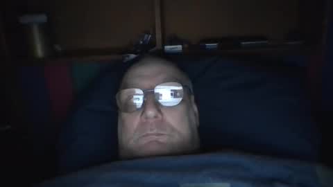 Snapshot of tebb61 chatting on 25, 10, 2025 Mark online show from 25, 10, 2025