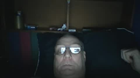 Snapshot of tebb61 chatting on 17, 11, 2025 Mark online show from 17, 11, 2025