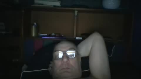 Snapshot of tebb61 chatting on 22, 11, 2025 Mark online show from 22, 11, 2025