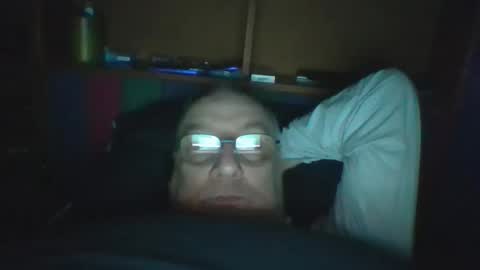 Snapshot of tebb61 chatting on 24, 11, 2025 Mark online show from 24, 11, 2025