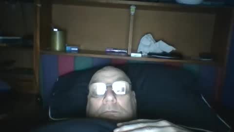 Snapshot of tebb61 chatting on 19, 12, 2025 Mark online show from 19, 12, 2025