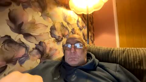 Snapshot of tebb61 chatting on 25, 2, 2026 Mark online show from 25, 2, 2026