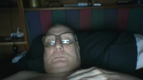 Snapshot of tebb61 chatting on 27, 6, 2026 Mark online show from 27, 6, 2026