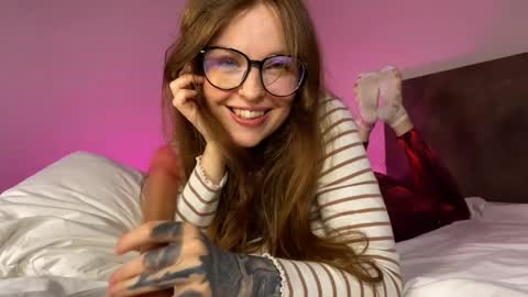 Mary     X TechnoElfff  INST    fansly kissmary online show from 11, 4, 2026