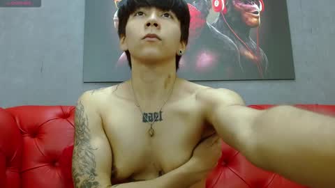 Snapshot of teddy_jacobs chatting on 19, 12, 2025 T E D D Y online show from 19, 12, 2025