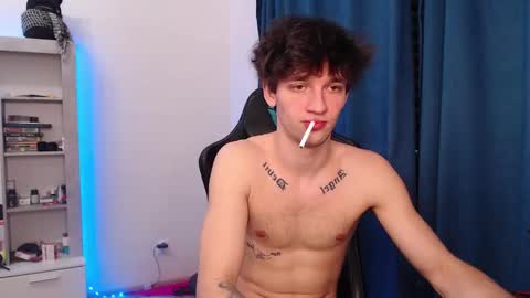 Snapshot of teddy_mode chatting on 19, 12, 2024 Teddy online show from 19, 12, 2024