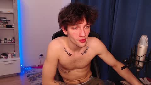 Snapshot of teddy_mode chatting on 20, 12, 2024 Teddy online show from 20, 12, 2024