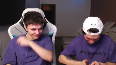 Snapshot of teddy_mode chatting on 24, 1, 2025 Teddy online show from 24, 1, 2025