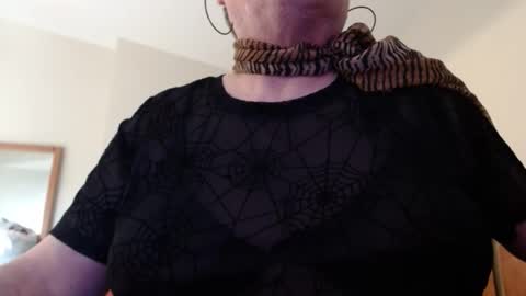 Snapshot of tedlassie chatting on 16, 12, 2025 TedLassie....call me Teddie online show from 16, 12, 2025