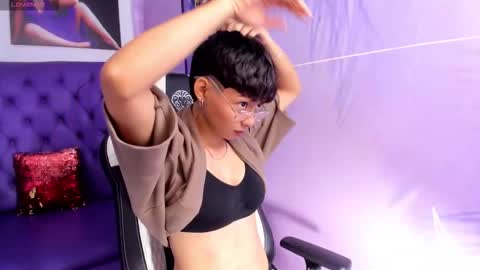 Snapshot of tefi_meow chatting on 18, 9, 2025 Stefani  online show from 18, 9, 2025