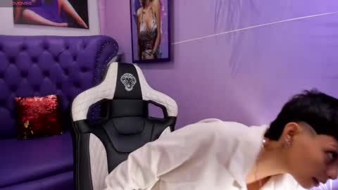Snapshot of tefi_meow chatting on 19, 9, 2025 Stefani  online show from 19, 9, 2025