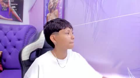 Snapshot of tefi_meow chatting on 23, 9, 2025 Stefani  online show from 23, 9, 2025