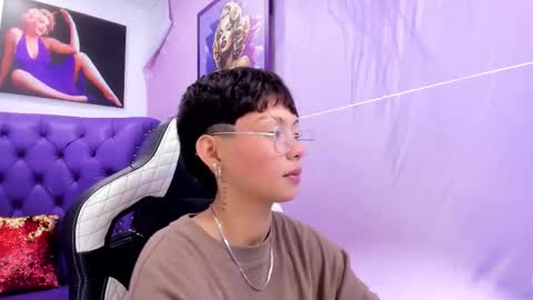 Snapshot of tefi_meow chatting on 25, 9, 2025 Stefani  online show from 25, 9, 2025