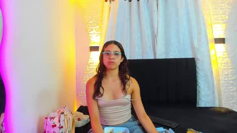 Snapshot of tefi_smit chatting on 26, 5, 2026 tefi smit online show from 26, 5, 2026