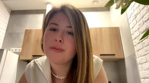 Lana online show from 9, 3, 2026