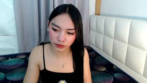 YOGIRL MAXINE online show from 30, 6, 2026