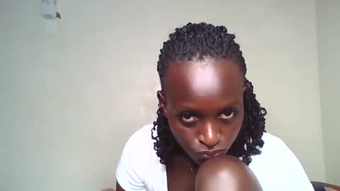 Snapshot of temptress69_tori chatting on 12, 4, 2026 Tori online show from 12, 4, 2026