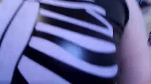 Snapshot of ten_tickle_pixie chatting on 6, 11, 2025 Pixie and Tentacle Overlord online show from 6, 11, 2025