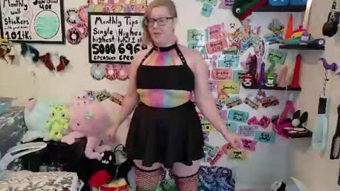 Pixie and Tentacle Overlord online show from 26, 6, 2026
