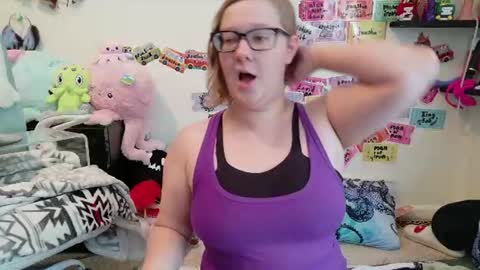 Pixie and Tentacle Overlord online show from 1, 7, 2026