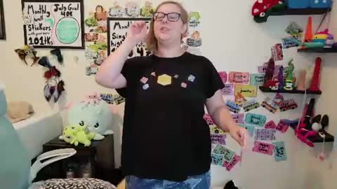 Pixie and Tentacle Overlord online show from 17, 7, 2026