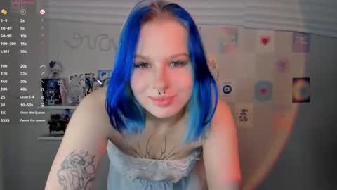 Snapshot of tender__kitty chatting on 11, 3, 2025 Sue online show from 11, 3, 2025