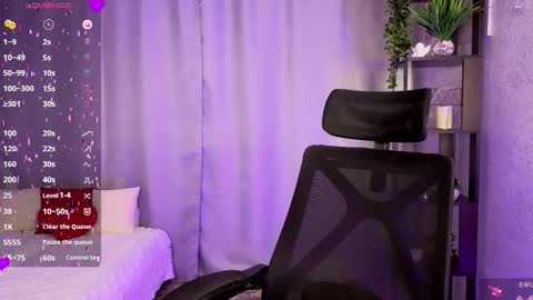 Snapshot of tendermist chatting on 22, 9, 2025 Nelly online show from 22, 9, 2025