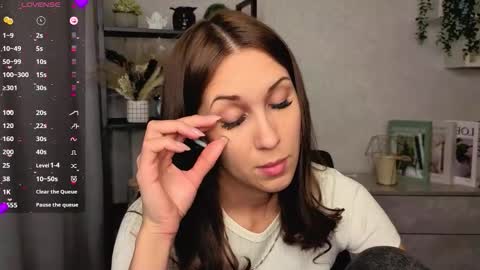 Snapshot of tendermist chatting on 14, 12, 2025 Nelly online show from 14, 12, 2025