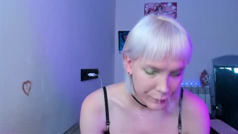 Kira online show from 1, 7, 2026